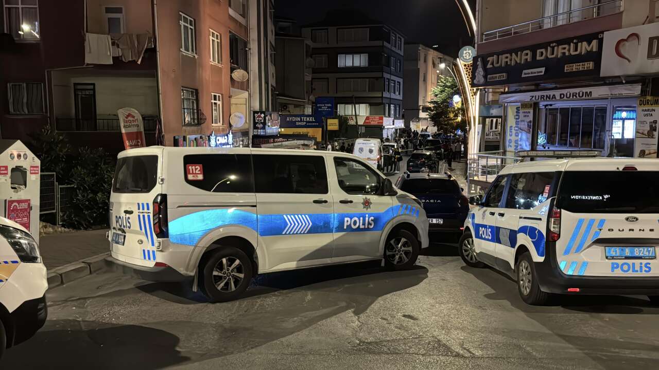 Cadde üzerinde silahlı çatışma! 17 yaşındaki genç hayatını kaybetti 7